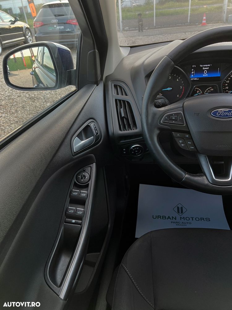 Ford Focus 1.5 EcoBlue Active Business - 17