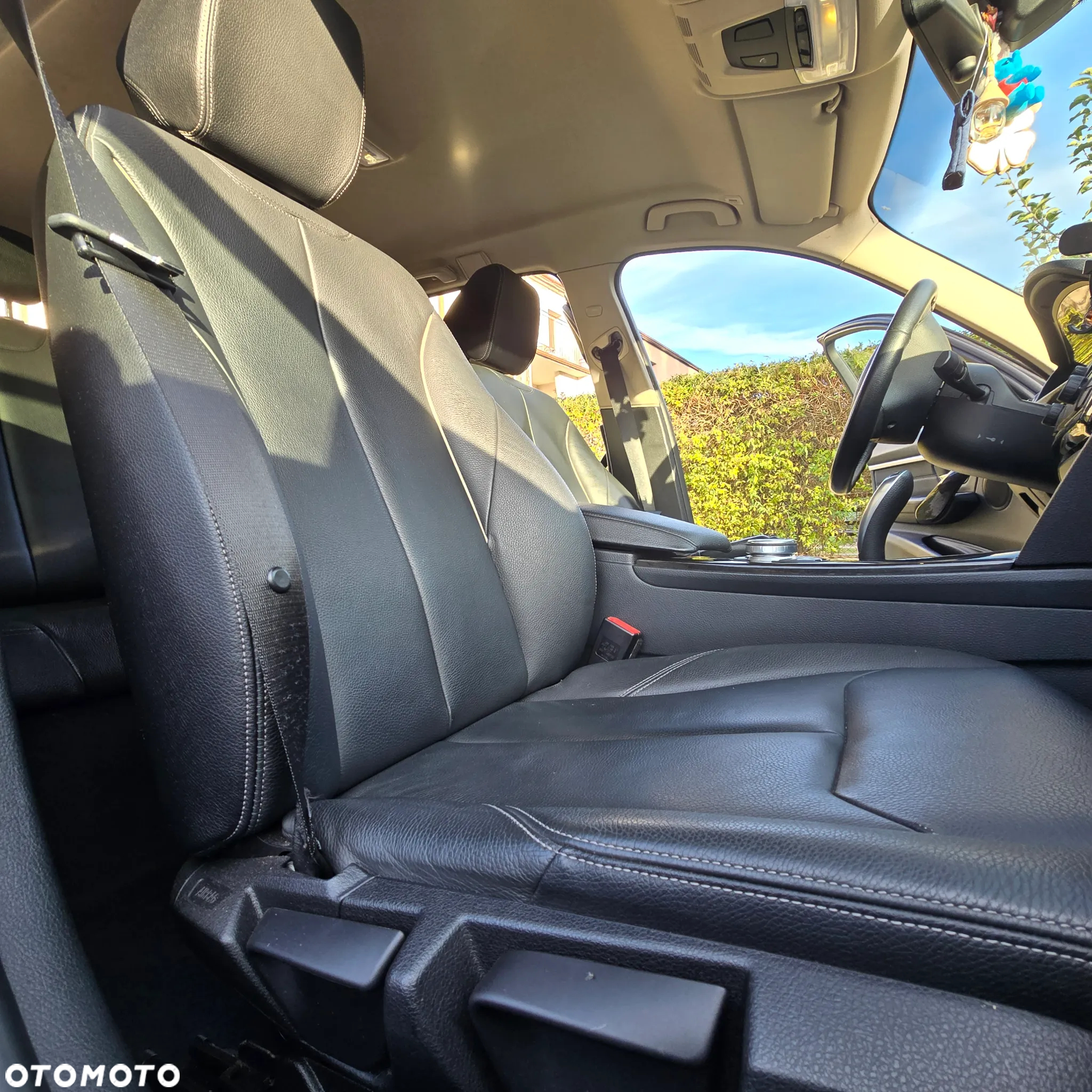 BMW Seria 3 320d Luxury Line - 14