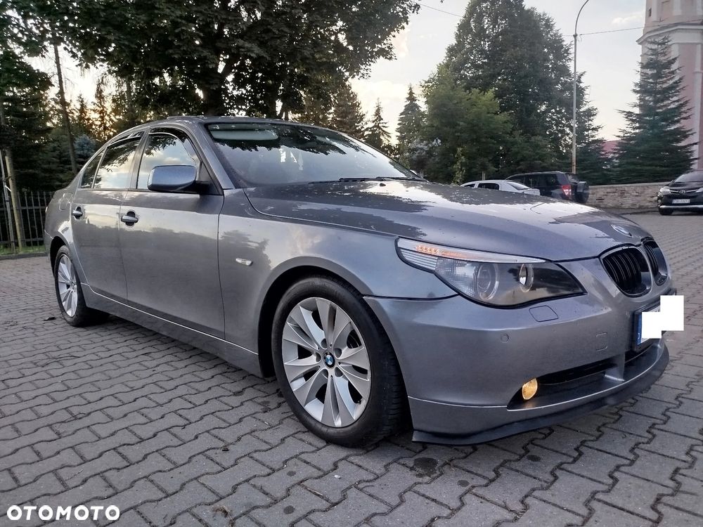 BMW Seria 5 520i - 7