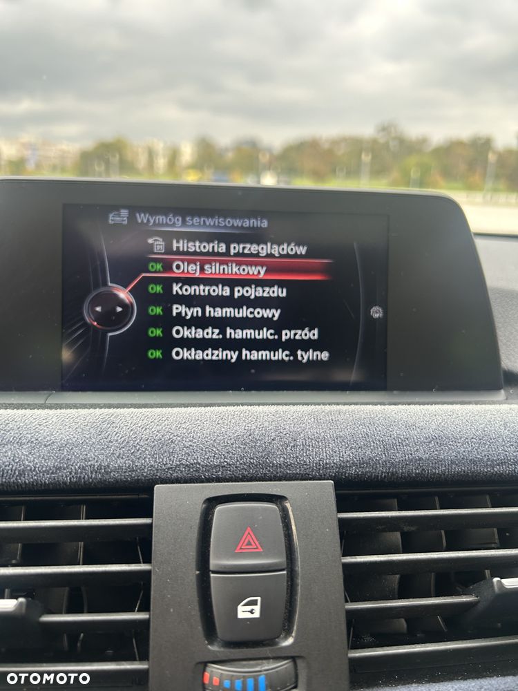 BMW Seria 3 320i xDrive - 23