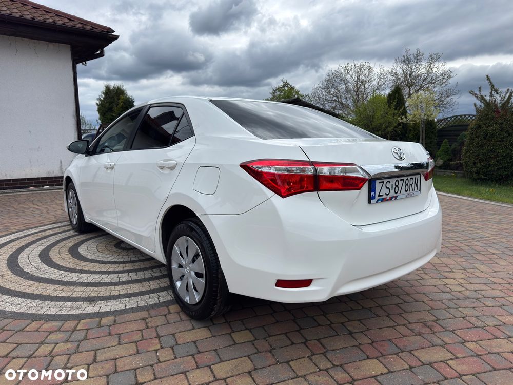 Toyota Corolla 1.4 D-4D Active EU6 - 13