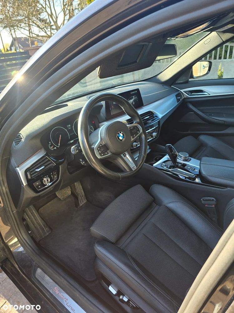 BMW Seria 5 520d Sport Line sport - 5