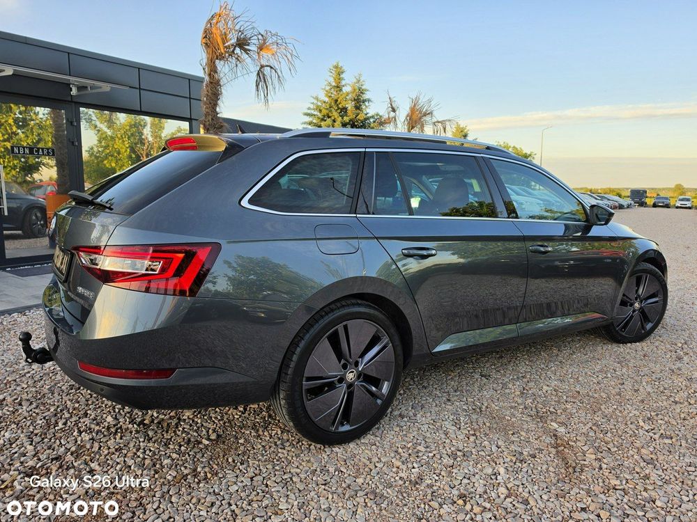 Skoda Superb 2.0 TDI Ambition - 23