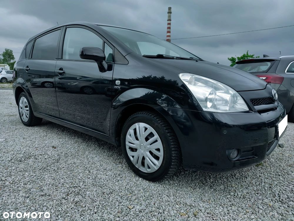 Toyota Corolla Verso - 14