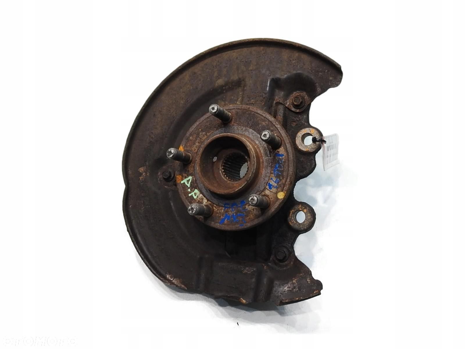 PIASTA ZWROTNICA PRAWY PRZÓD FORD FOCUS MK3 1.6 TDCI AV613K170 - 1