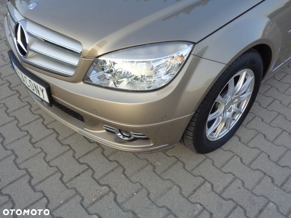 Mercedes-Benz Klasa C 200 (BlueEFFICIENCY) Avantgarde - 35