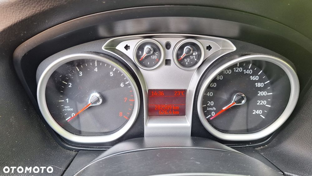 Ford Focus 1.4 Ambiente - 6