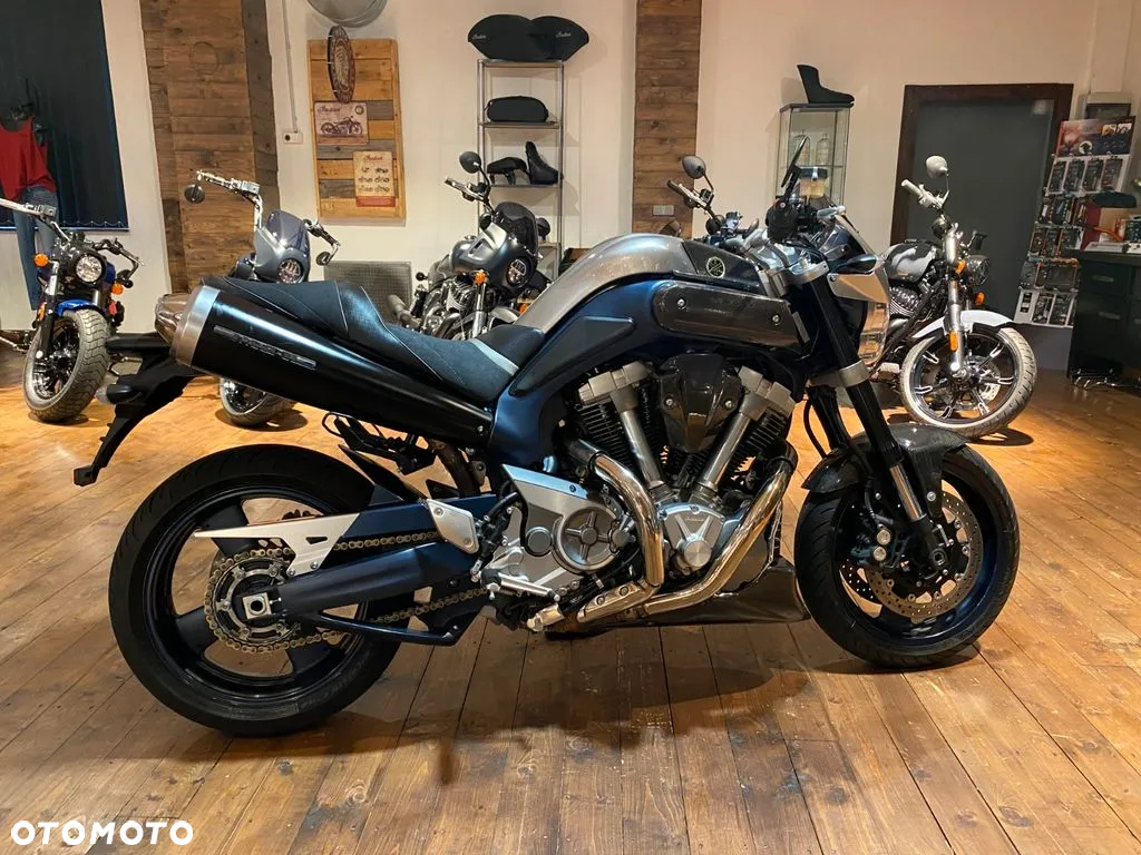 Yamaha MT - 4
