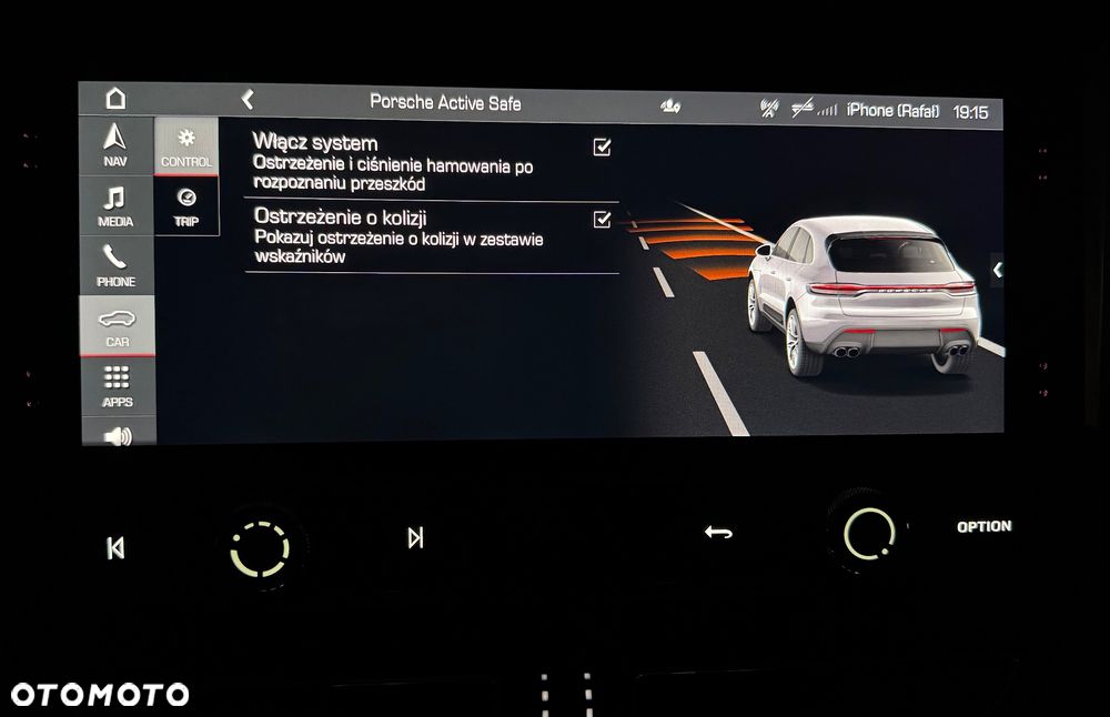 Porsche Macan T - 35