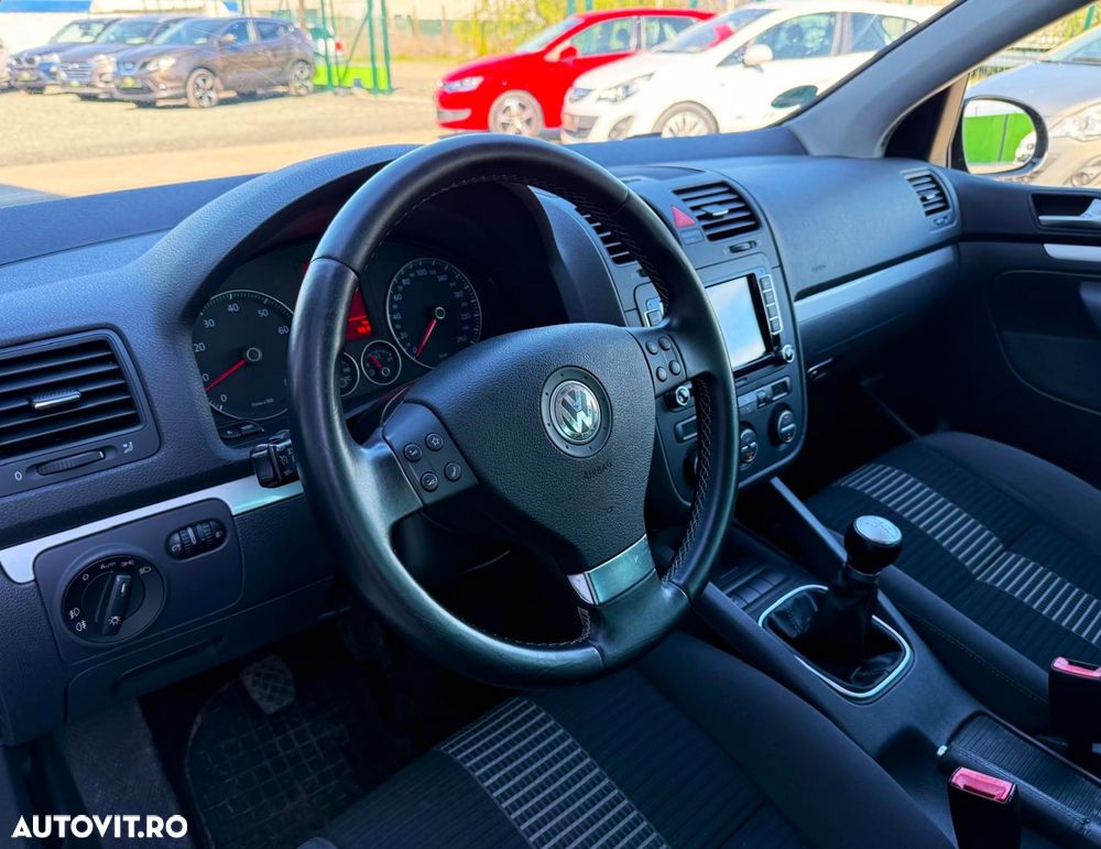 Volkswagen Golf 1.4 TSI United - 16