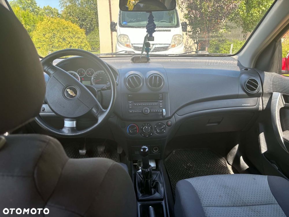Chevrolet Aveo 1.2 16V Base - 5