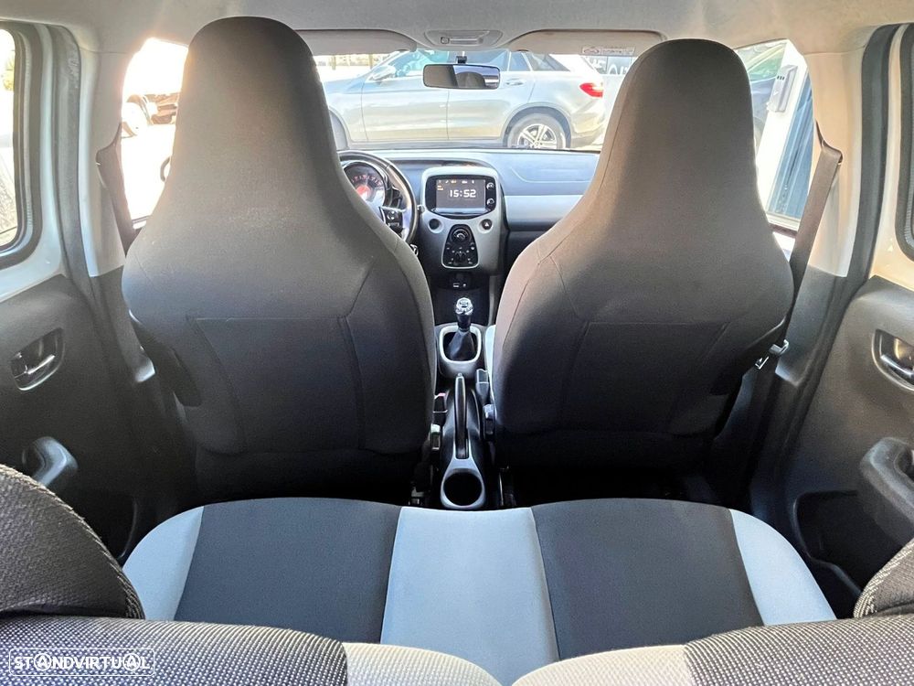 Toyota Aygo 1.0 X-Play+AC+X-Touch - 37