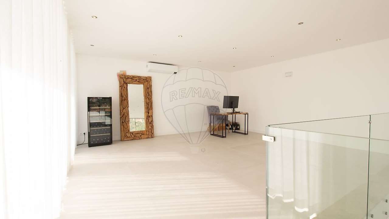 Moradia T5 para venda - Grande imagem: 2/34