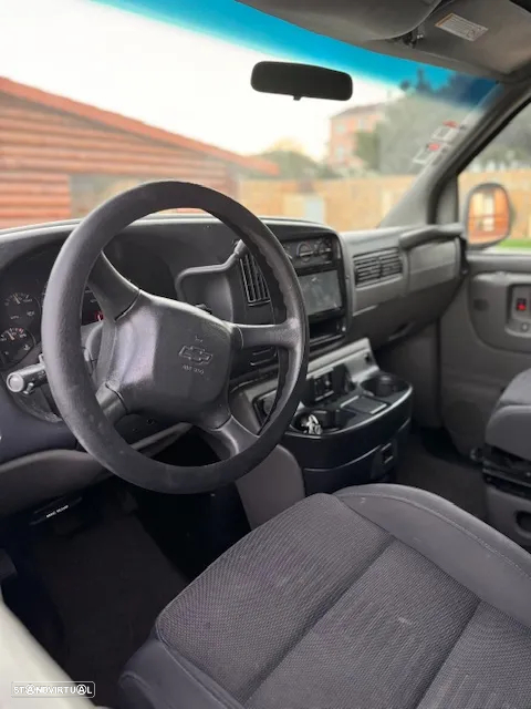 Chevrolet Chevy Van - 4