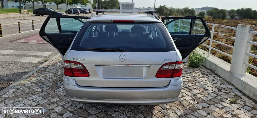 Mercedes-Benz E 220 CDi Avantgarde - 25