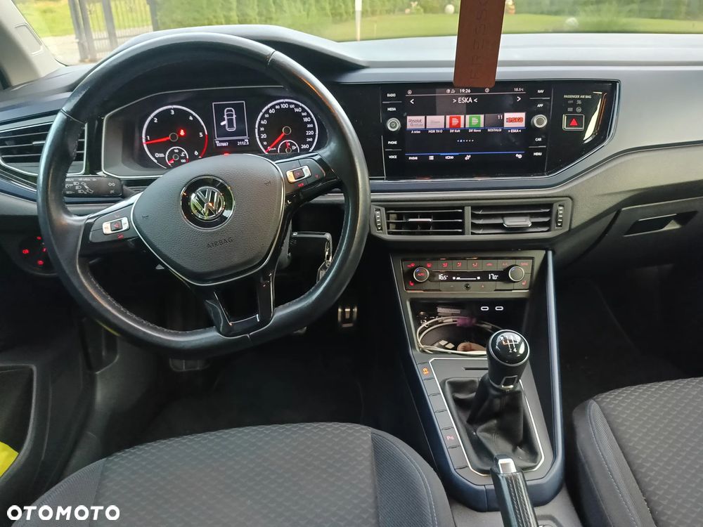 Volkswagen Polo 1.6 TDI SCR Comfortline - 6