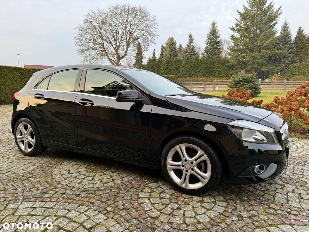 Mercedes-Benz Klasa A 180 d Activity Edition - 3