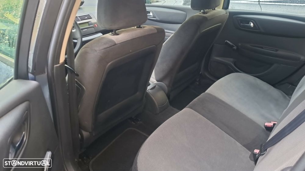 Citroën C4 1.6 HDi SX - 16