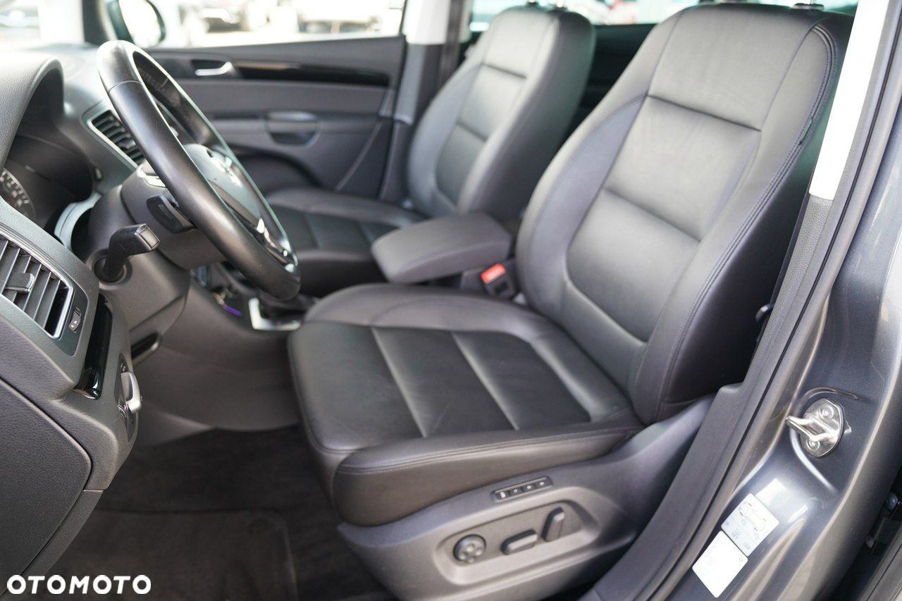 Volkswagen Sharan - 24