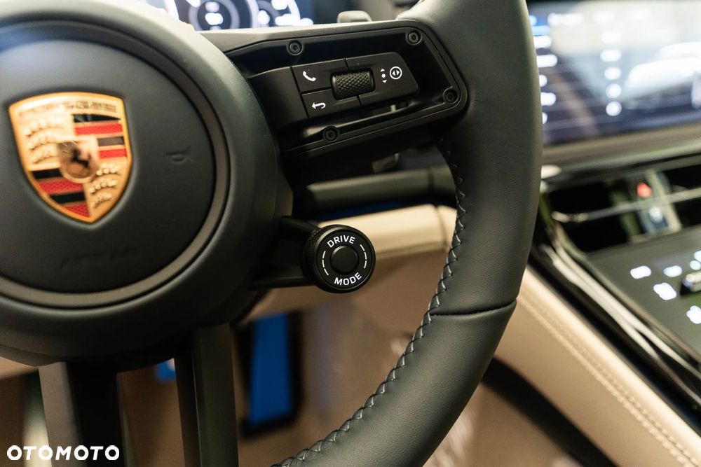 Porsche Panamera 4 - 20