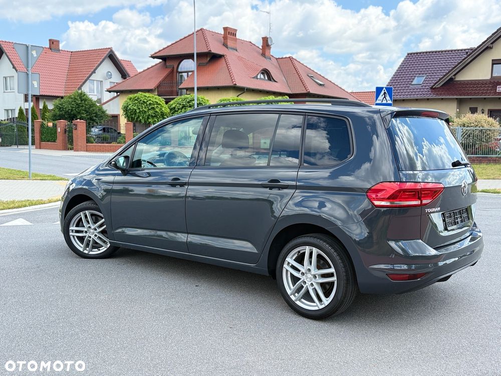 Volkswagen Touran 1.6 TDI SCR BlueMotion Technology DSG Trendline - 2