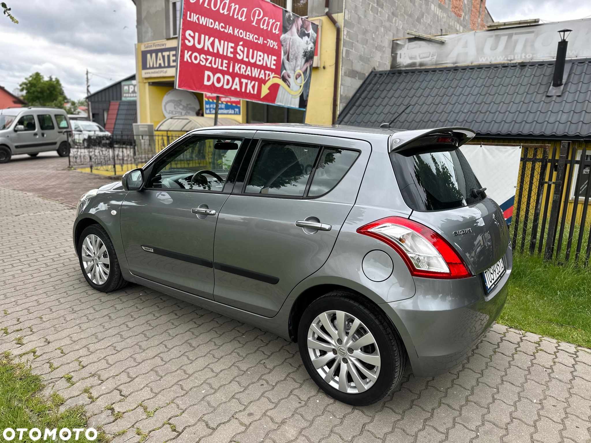 Suzuki Swift 1.2 Premium - 2