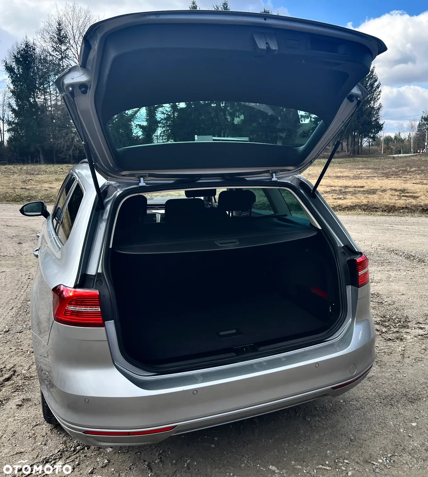 Volkswagen Passat Variant 1.6 TDI (BlueMotion Technology) Comfortline - 29