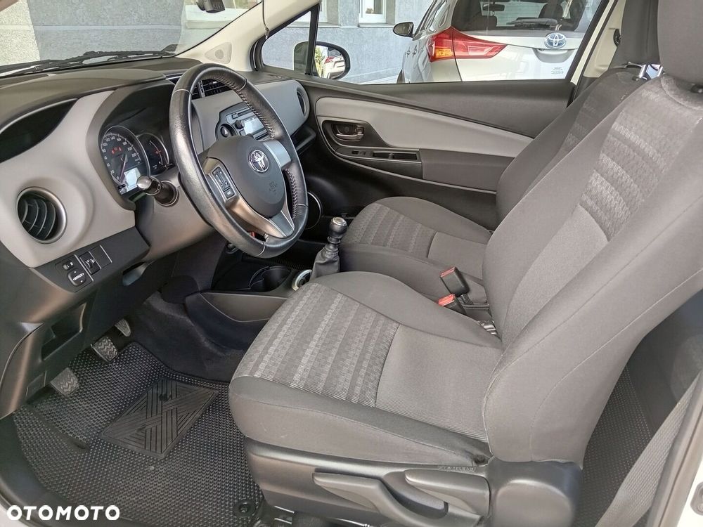 Toyota Yaris 1.33 Active EU6 - 10