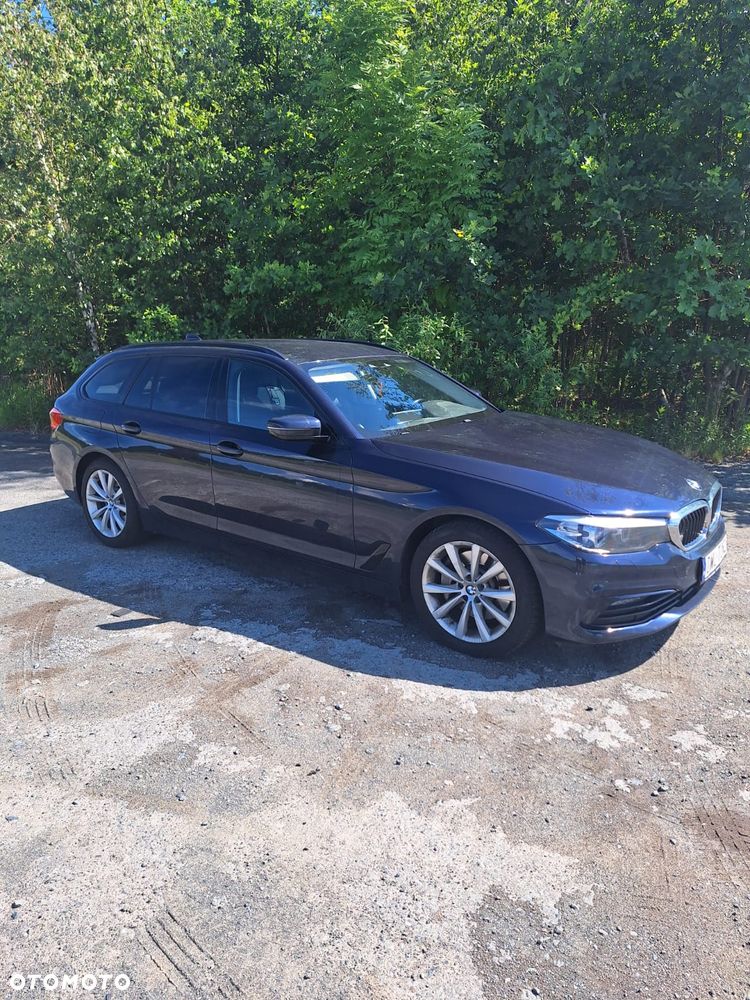 BMW Seria 5 525d Sport Line - 8
