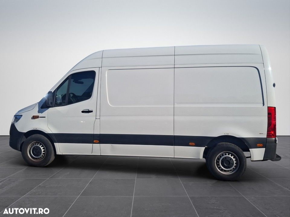 Mercedes-Benz Sprinter - 3