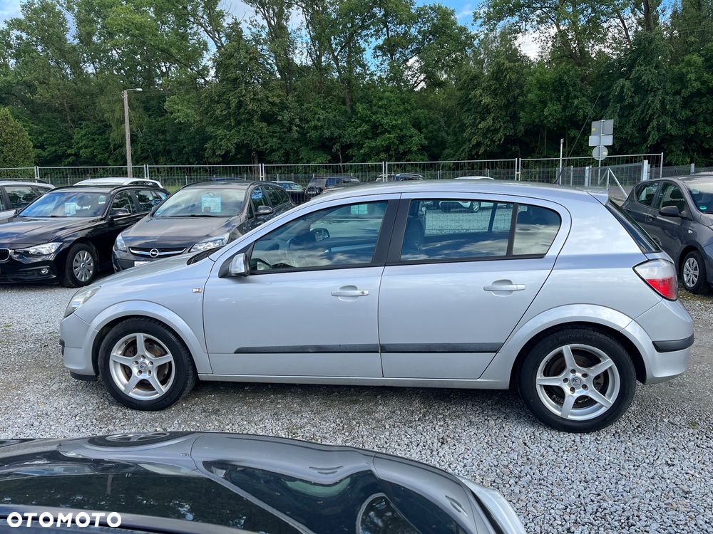 Opel Astra 1.6 Sport - 20