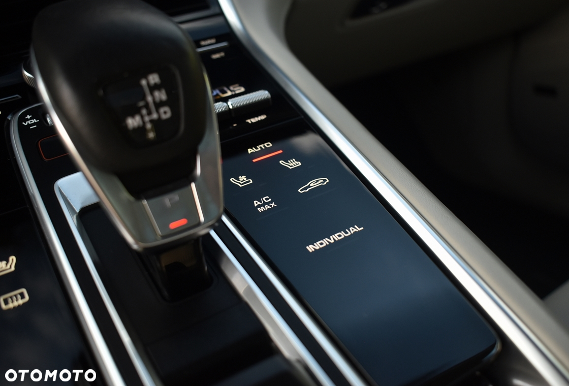 Porsche Panamera - 19