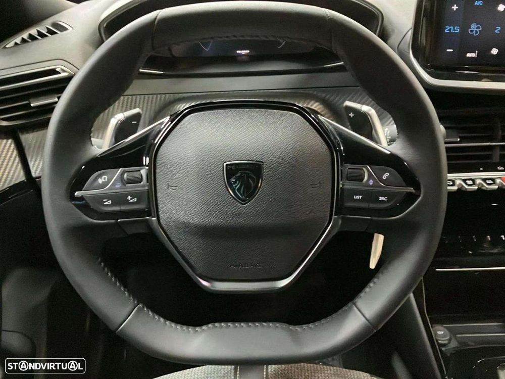 Peugeot 2008 1.2 PureTech Allure EAT8 - 11