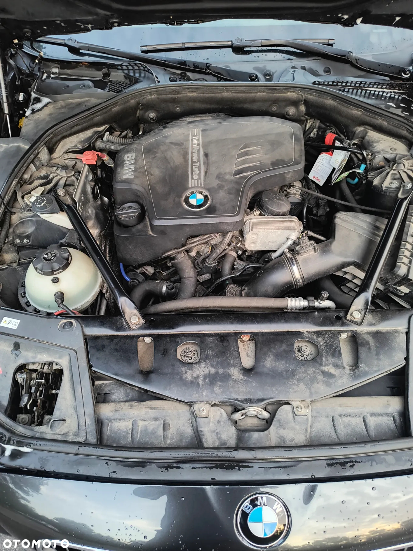 BMW Seria 5 528i xDrive - 16