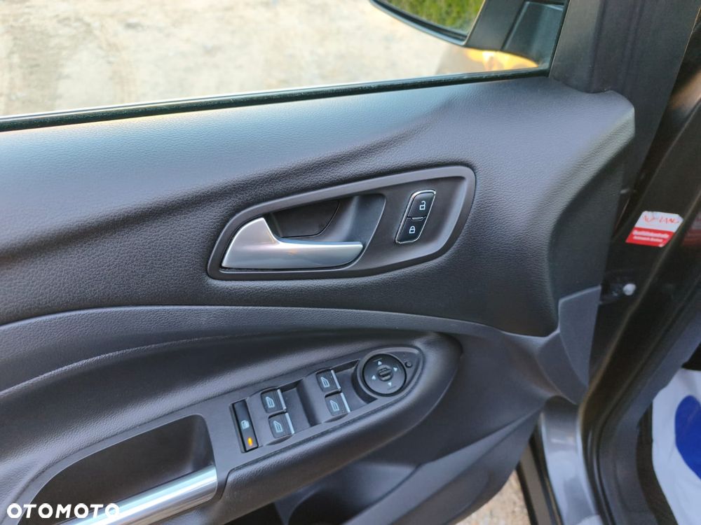 Ford Kuga - 17