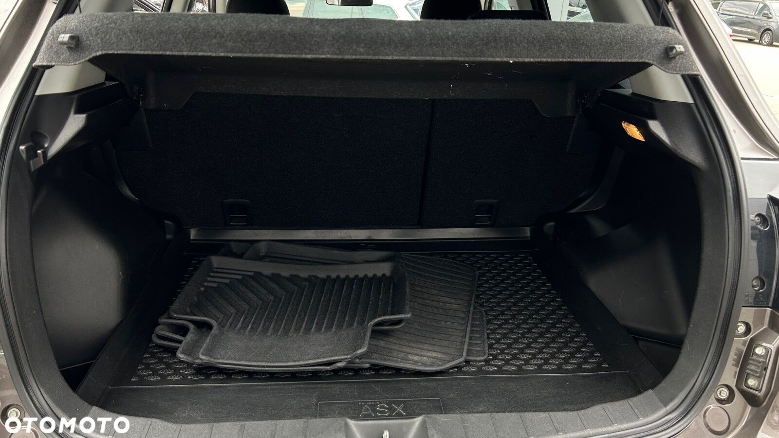 Mitsubishi ASX 1.6 Inform - 13