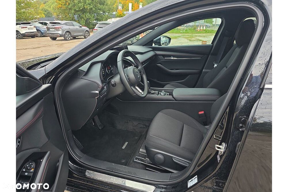 Mazda 3 2025 photo 4