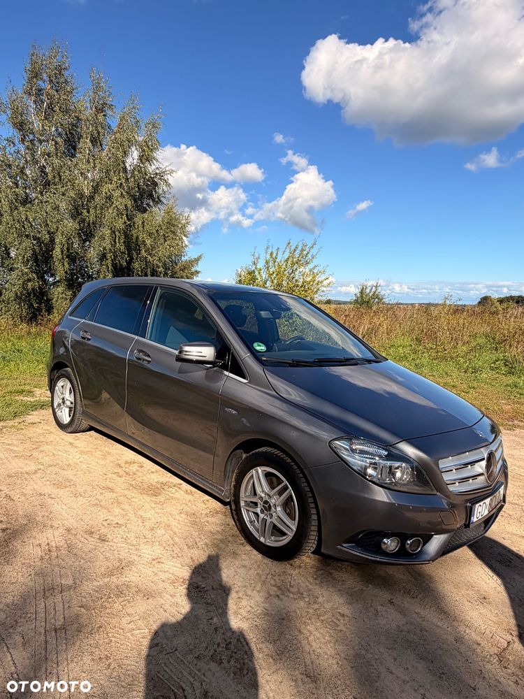 Mercedes-Benz B-Class 2012 photo 5