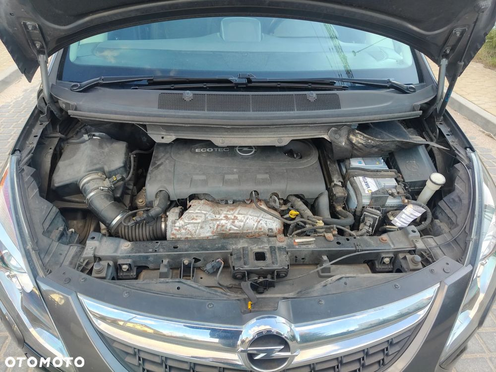 Opel Zafira 2.0 CDTI Cosmo - 32