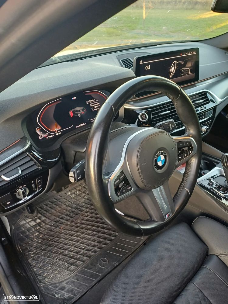 BMW 520 d Pack Desportivo M Auto - 4