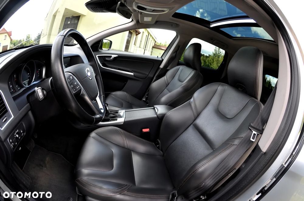 Volvo XC 60 D4 Geartronic Summum - 20