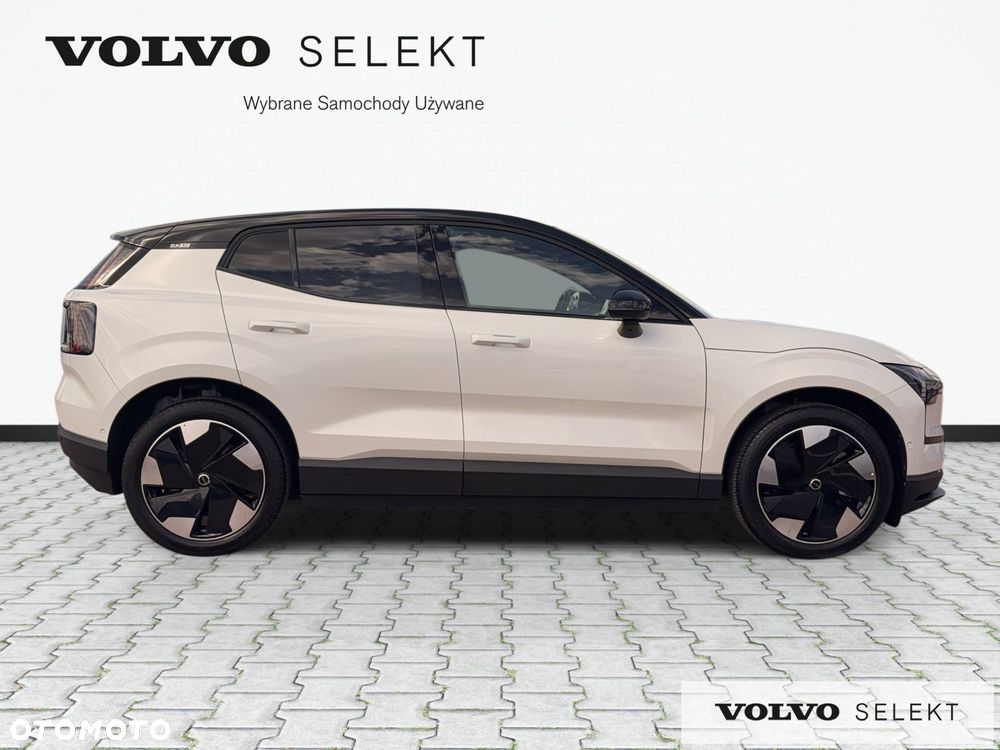 Volvo EX30 - 5