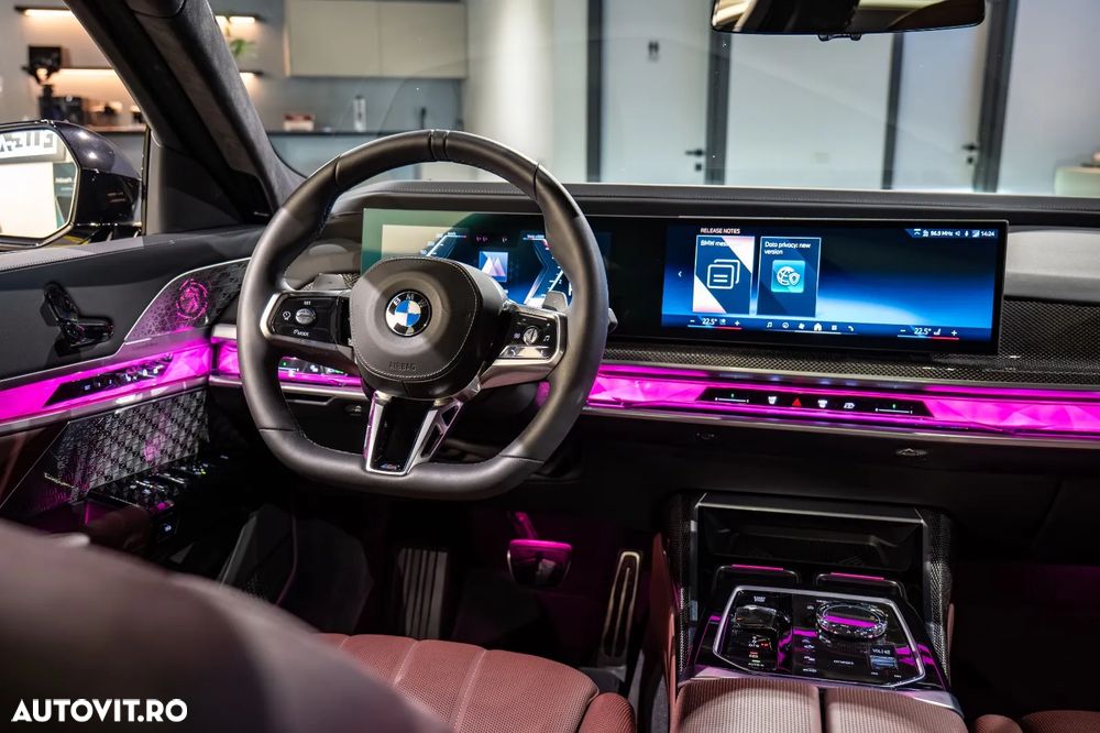 BMW Seria 7 740d xDrive MHEV - 22