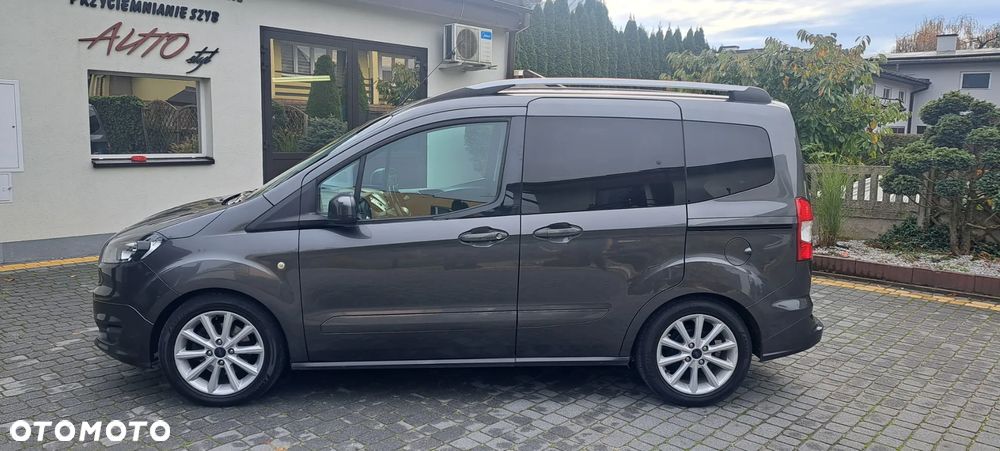 Ford Tourneo Courier 1.5 TDCi Titanium - 3