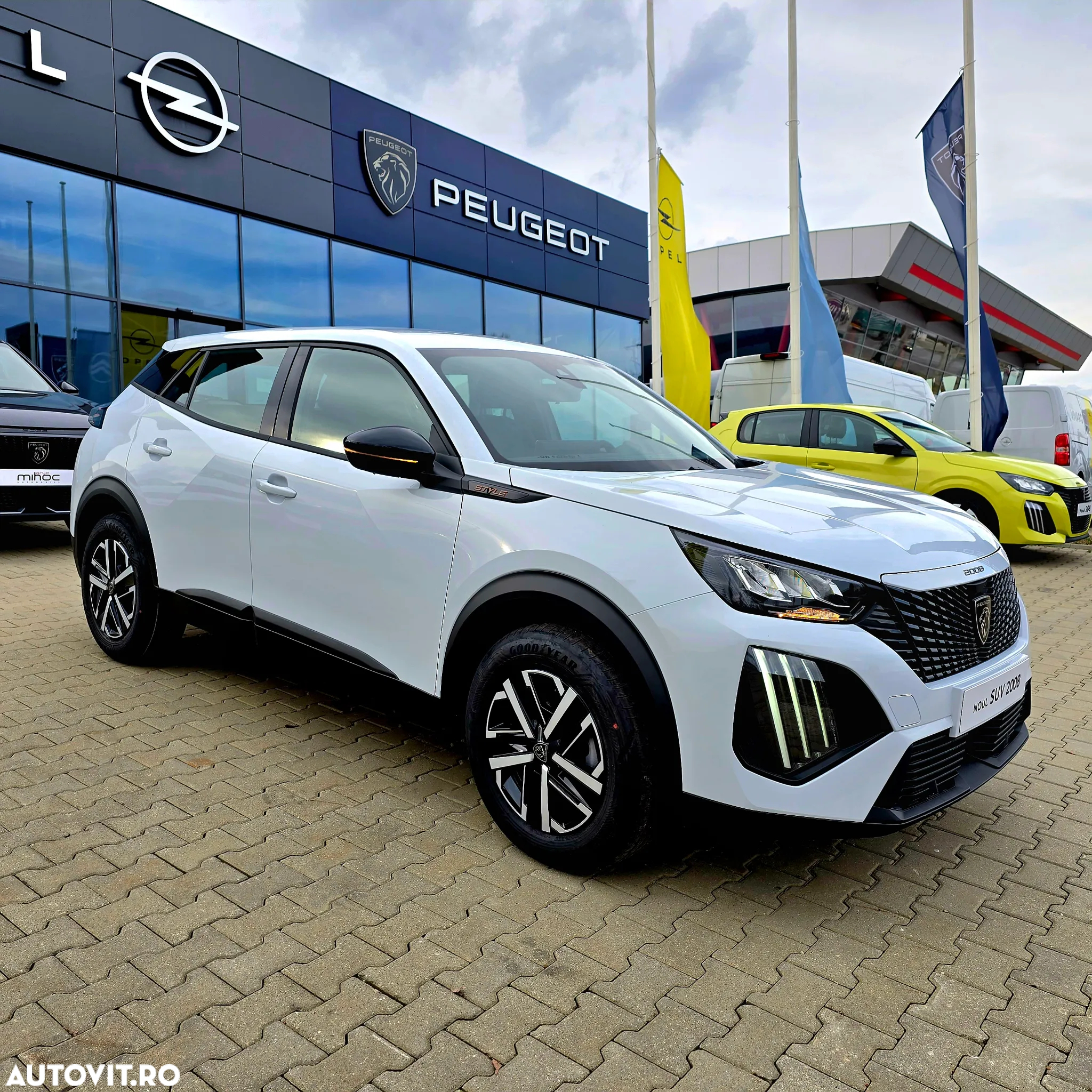 Peugeot 2008 1.2L PureTech 100 S&S BVM6 Active - 8