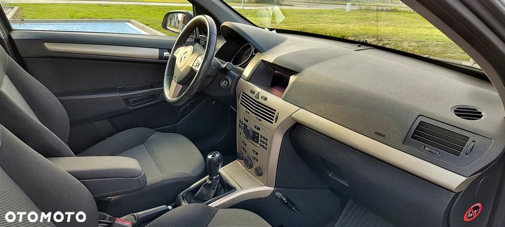 Opel Astra 1.6 Enjoy - 9