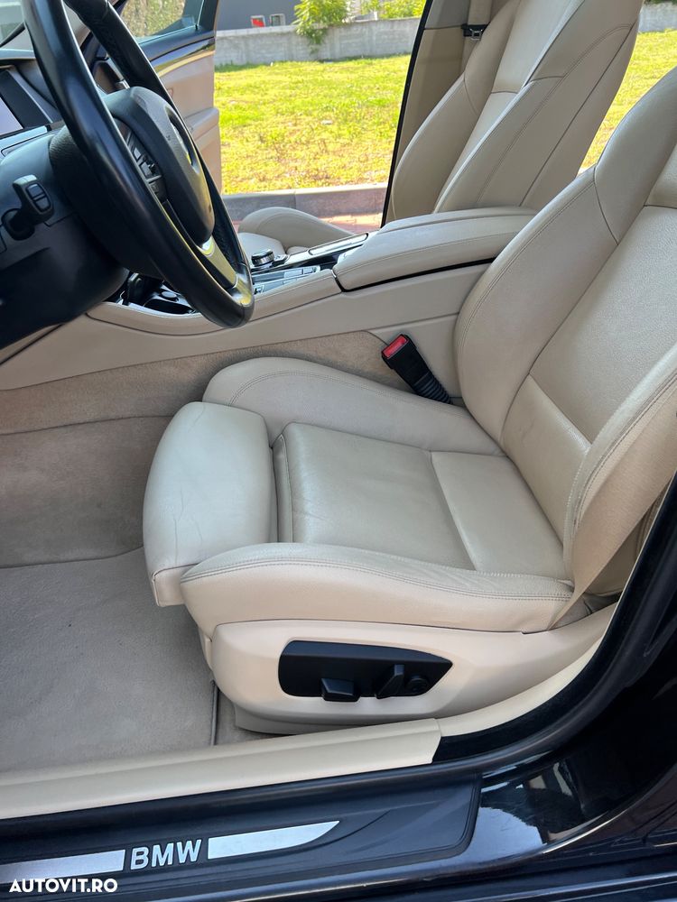 BMW Seria 5 520d Aut. Luxury Line - 11