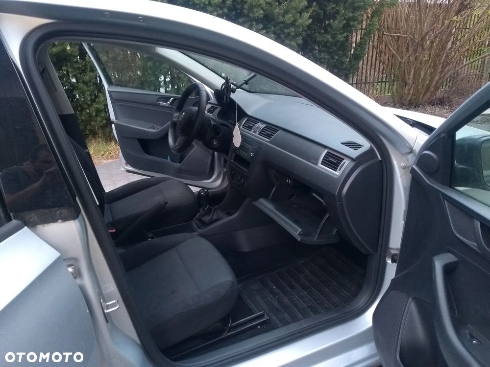 Skoda RAPID 1.2 TSI Active - 11