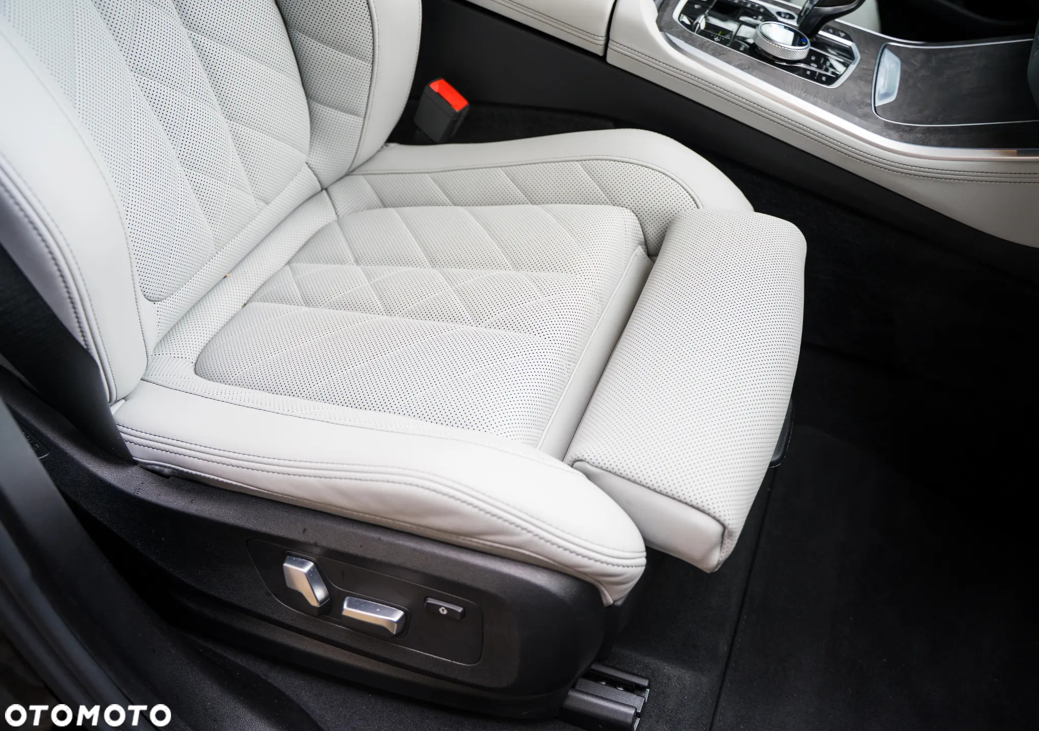 BMW X5 xDrive45e - 30