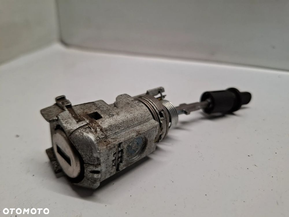 WKLADKA DRZWI ZAMKA LEWA PRAWA AUDI A4 B8 A5 Q5 SLASK WYSYLKA VAT - 1